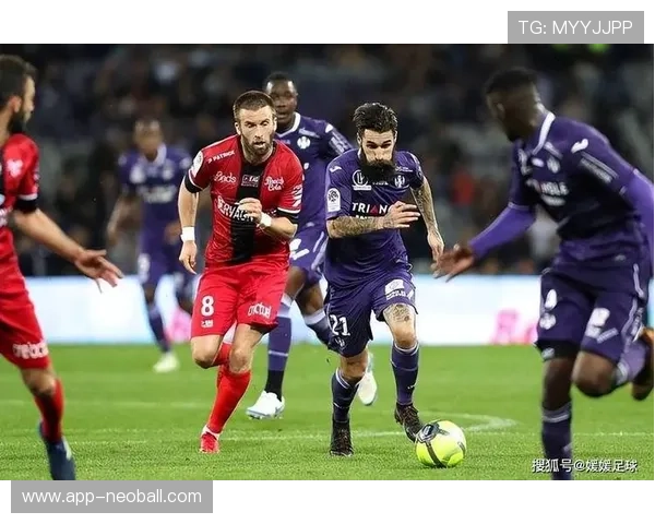 雷恩主场迎战洛里昂，布列塔尼德比火药味浓