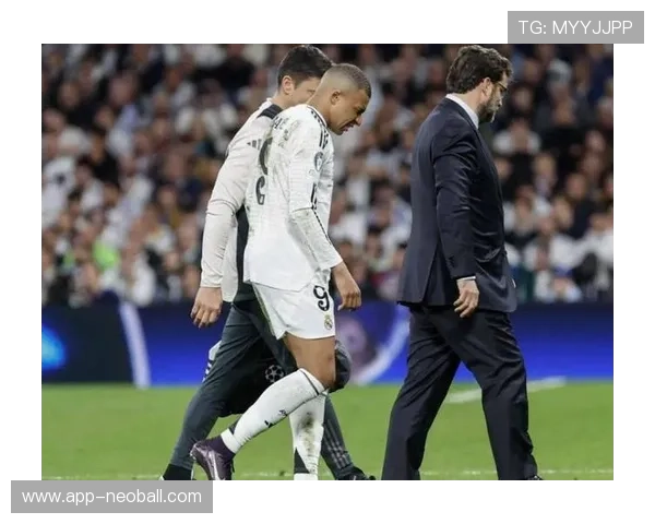 球迷嘘声事件发酵,姆巴佩呼吁尊重队友 球迷嘘声事件发酵,姆巴佩呼吁尊重队友