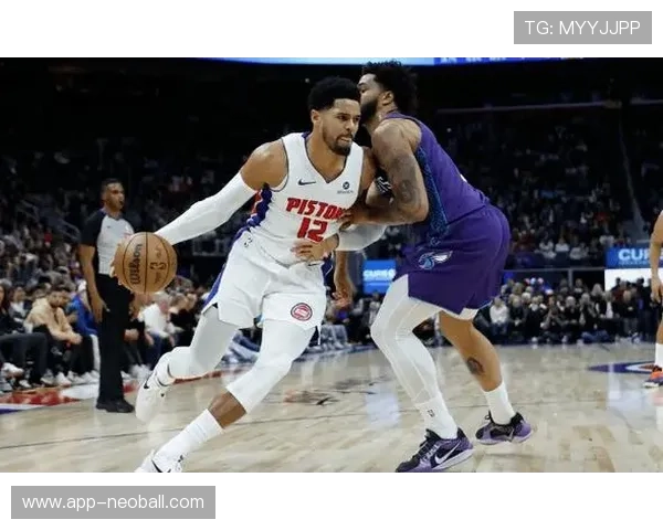 活塞黄蜂冲突升级,四名球员被驱逐出场 活塞黄蜂冲突升级,四名球员被驱逐出场